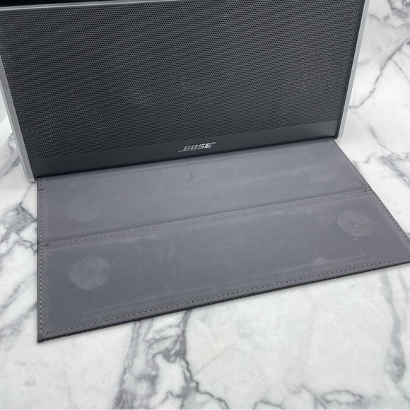 Bose SoundLink Bluetooth Mobile Speaker II Dark Gray Nylon with Box Cord Manual - Picture 3 of 12